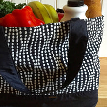 Load image into Gallery viewer, Tutenago Women&#39;s Essential Tote Bag - a perfect reusable grocery bag.  Stylish and Washable.
